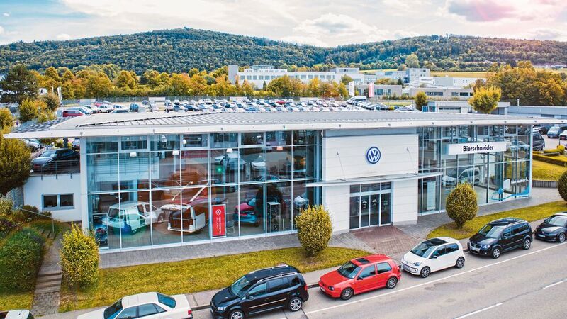 Mit der Übernahme der Wagenblast-Autohäuser hat die Bierschneider-Gruppe ihre Verkaufstätigkeit im Raum Aalen deutlich gestärkt. Im Bild der VW-Hauptbetrieb in Aalen.