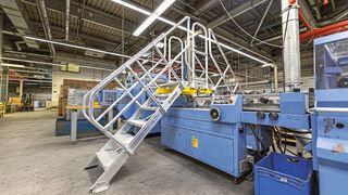 Überstiege von Munk gibt es standardmäßig in der Version mit einem Steigwinkel von 45 Grad oder in einer steileren Ausführung mit 60-Grad-Winkel. (Munk)