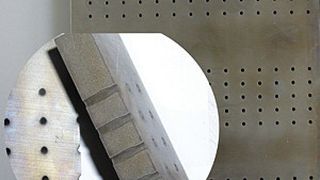 Bild 1: Um die Nachteile des mechanischen Bohrens zu eliminieren, lässt sich die Wasserstrahl-Schneidtechnik auch für Bohrungen nutzen. (Bild: TÜV Rheinland)