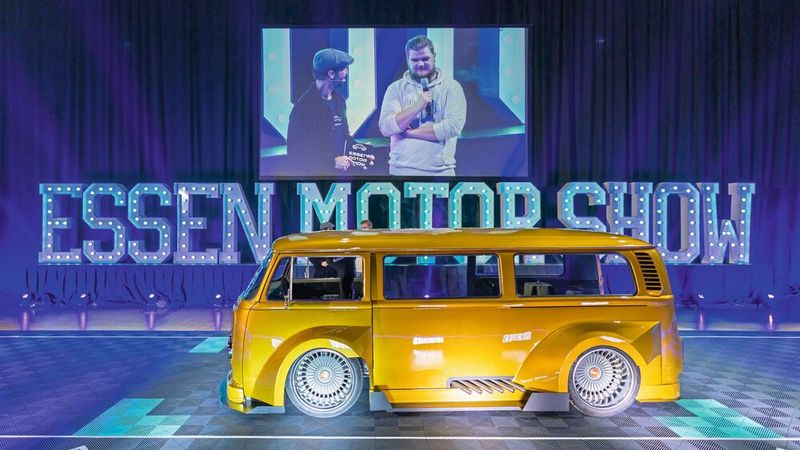 Ob dieser VW Bus noch wirklich tauglich für einen Ausflug ist? (Bild: Messe Essen)