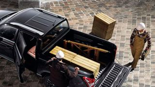 Der Ssangyong Musso Grand kommt mit einer 31 Zentimeter längeren Ladefläche. (Ssangyong)