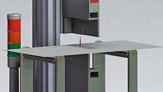 Bei dieser Doppelblecherkennung messen Lasersensoren die Blech-/Bogendicke. (Bild: Roland Electronic)