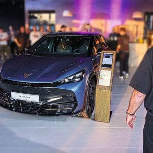 Bereits Ende August war die Einweihung mit einer Cupra Tribe Night und einem Eröffnungsfestival.(Bild:  Minrath)