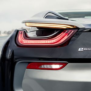 Auch die Heckleuchten sind mit LED-Technik ausgerüstet.