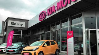 Das Autohaus Gorny aus Eislingen, 50 Kilometer östlich von Stuttgart, klagte erfolgreich gegen einen verärgerten Kunden, der Geld vom Kia-Händler forderte. (Gorny)