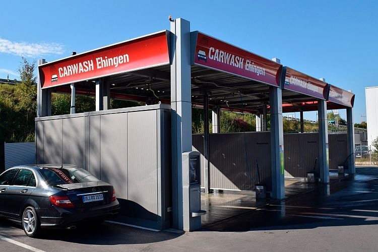 Waschboxen gibt es schon, zusätzlich ist noch eine Portalwaschanlage geplant. (Rosenow)