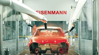 Der Vario-Robot im praktischen Lackiereinsatz in der Automobilindustrie. Bild: Eisenmann (Archiv: Vogel Business Media)