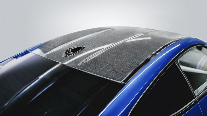 Einsatz von Naturfaser-Verbundwerkstoffen auf einem Autodach(Bild:  BMW)