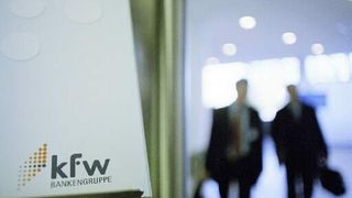 Zahlreiche neue Finanzierungshilfen sollen Unternehmen unter anderem die Zwischenfinanzierung erleichtern. (Quelle/Copyright: KfW-Bildarchiv) (Archiv: Vogel Business Media)