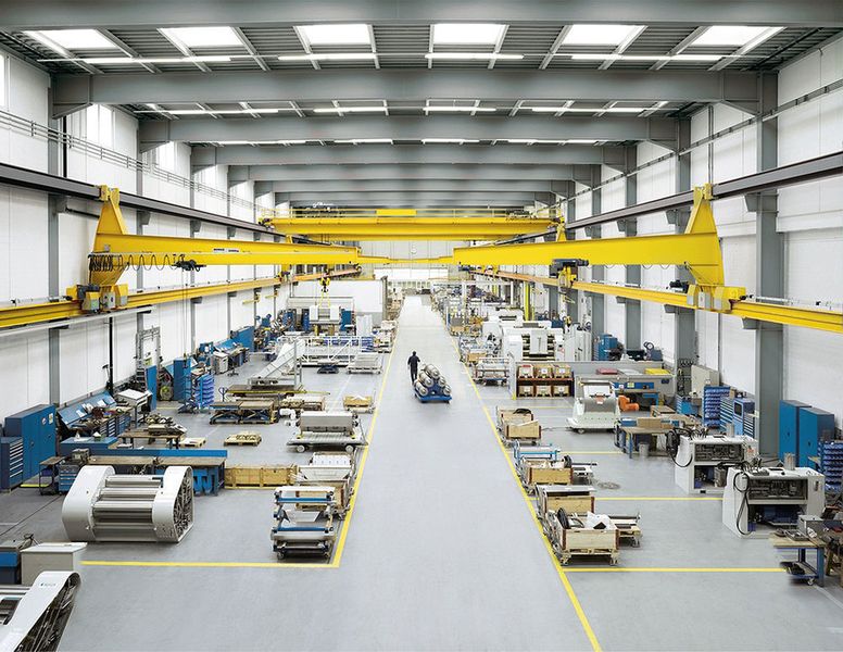 Um stets den Überblick über die Daten zu behalten, beauftragt der Mschinenhersteller Bühler AG Experten zur Datenanalyse. Die Datenwissenschaftler der Firma IMSD GmbH unterstützen den Maschinenhersteller seit 2014 bei der Optimierung der Ersatzteillagerbestände. (IMSD / Bühler)