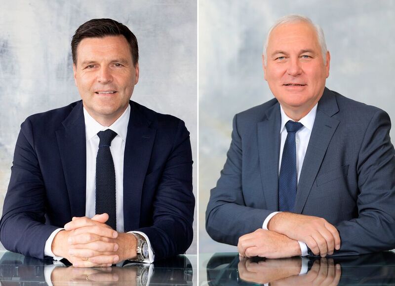 Stefan Brandl (l.) übernimmt von Martin Gall und leitet mit Franz Haslinger (r.) das Executive Board. (Dräxlmeier)