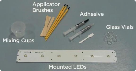 Bild 7: Ein Test-Board für die Überprüfung der chemischen Kompatibilität von Substanzen mit LEDs im Einsatz. ( Cree)