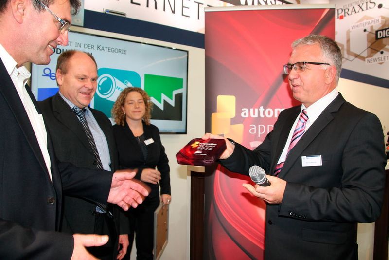 Unter allen sechs Shortlist-Platzierten wurden am 23. November 2016 auf der SPS IPC Drives in Nürnberg die zwei besten Automatisierungs-Apps mit dem automation app award von elektrotechnik gekürt. (elektrotechnik)