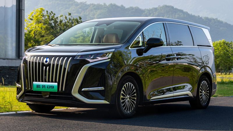 Seit im letzten Sommer der D9 als luxuriöse Alternative zu V-Klasse & Co. auf den Markt kam, weisen die Verkaufszahlen steil nach oben. (Bild: BYD)