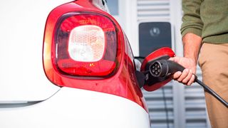 Die Bundesregierung plant für 2021 neue Förderprogramme zum Aufbau der Ladeinfrastruktur. (Bild: ProMotor)