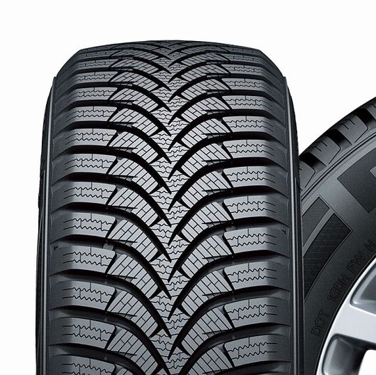 V-Profil und viele Lamellen: Der Hankook Winter Icept RS 2 ist ein typischer moderner Winterreifen.(Foto:  Hankook)