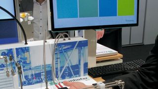 Raman-Spektroskopie wird aus Sicht von Fraunhofer-Experte Dr. Stefan Löbbecke in den kommenden Jahren immer wichtiger für die Prozessanalytik.   (Platthaus/LABORPRAXIS)