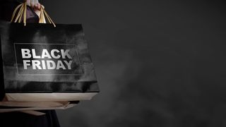 Können Black-Friday-Rabatte auch in diesem Krisenjahr zum Shoppen locken? (Bild: ArtBackground - stock.adobe.com)