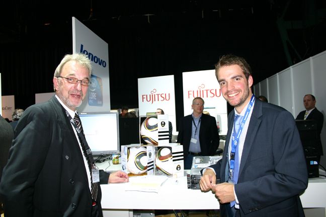 Jan Rabenau, Lenovo, berät seinen Kunden. (Archiv: Vogel Business Media)