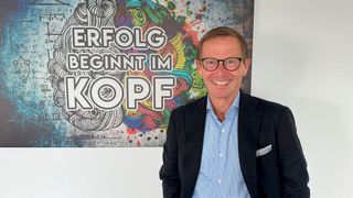 Oliver Bohn: „Völlig unabhängig von der Automarke wollen wir rund um die Energietechnik und Photovoltaik beratend und verkäuferisch als Vollsortimenter tätig sein.“  (Bild: Wolfgang Michel – VCG)