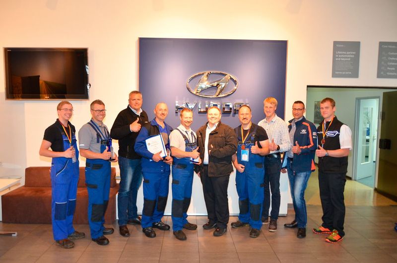 Jeweils fünf Serviceberater und fünf Techniker nahmen am Deutschland-Finale der Hyundai Skill Olympics 2016 teil. (Bild: Hyundai)