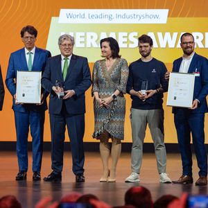 Schweizer Startup BTRY erhält den Hermes Startup Award 2026 für ihre ultradünnen, vollständig flexiblen Feststoffbatterien. Den Hermes Award 2026 gewinnt Schaeffler für eine Plattform für hochintegrierte Aktuatoren, welche speziell für die Anwendung in den Gelenken von humanoiden Robotern konstruiert wurde.(Bild:  Deutsche Messe AG)