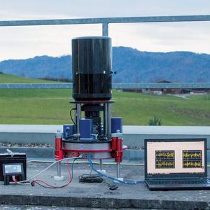 Die Zenitkamera CODIAC von swisstopo ist mit einer Genauigkeit der Lotabweichung von ungefähr 0,05 Bogensekunden weltweit eines der genauesten Instrumente zur Berechnung des Geoids.(Bild:  Sébastien Guillaume, ETH Zürich / HEIG-VD)