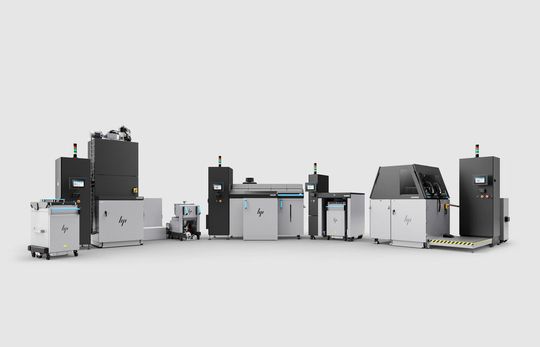 Hochproduktiv! HP meldet eine neue additive Fertigungsmethode für Metallteile, die ein neues Zeitalter im pulverbasierten 3D-Druck einläutet. Das Ganze nennt sich HP Metal Jet S100. Eine breite Palette an Metallpulvern könne verarbeitet werden – ohne Laser! Hier mehr dazu. Hochproduktiv! HP meldet eine neue additive Fertigungsmethode für Metallteile, die ein neues Zeitalter im pulverbasierten 3D-Druck einläutet. Das Ganze nennt sich HP Metal Jet S100. Eine breite Palette an Metallpulvern könne verarbeitet werden – ohne Laser! Hier mehr dazu.