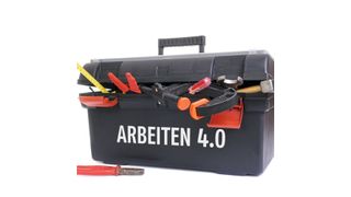 Die Toolbox Arbeiten 4.0 gibt Unternehmen Werkzeuge an die Hand, um den Weg die Digitalisierung der Arbeitswelt zu ebnen. (©Roman Milert - stock.adobe.com)