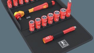 Der kompakte Knarrensatz wird in einer textilen Aufbewahrungsbox geliefert. (Wera)