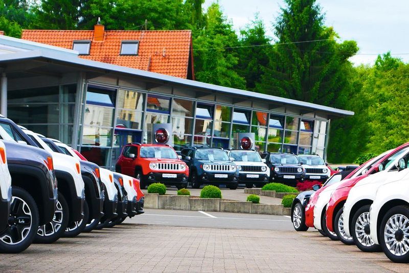 Weil zuletzt auch bei Klos Automobile immer weniger Personen auf die herkömmlichen Recruiting-Maßnahmen für offene Stellen reagiert haben, hat der Händler eine eigene Website für Interessenten gelauncht. (Klos)