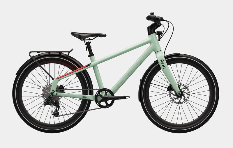 Buyers of the li:on youth bike – shown here in the Urban Green version – can choose from two frame sizes, three trim levels, and four colors.  (Source: Kids Bike Revolution)