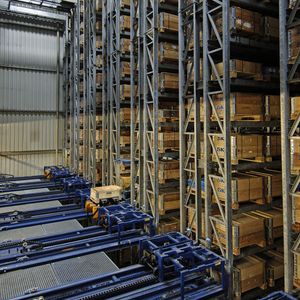 Nach den Investitionen in die Modernisierung der Schweinfurter Zylinderrollen- und Großlagerfertigung bringt SKF nun auch die dortige Logistik auf den jüngsten Stand der Technik.