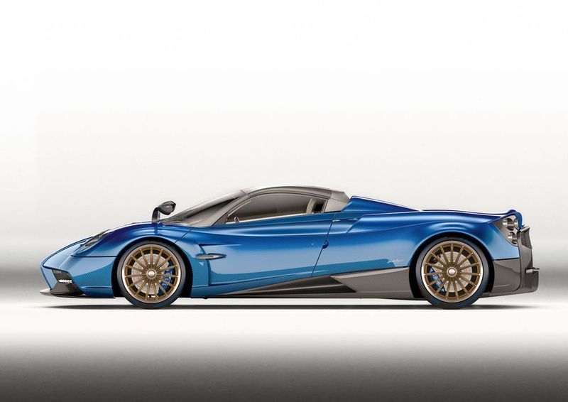 Wem es zu stürmisch ist, kann auch mit Dach fahren. Allerdings kann man das Hardtop nicht im Fahrzeug andernorts verstauen. (Pagani)