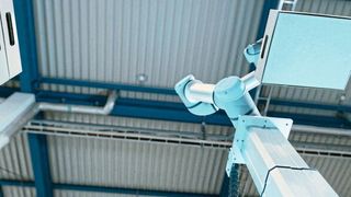 Mit dem Liftkit und Slidekit können Anwender die Leistungsfähigkeit und Reichweite kleiner Roboter und Cobots für die industrielle Automatisierung steigern. (SKF Motion Technologies)