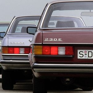 Mehr Auswahl als die deutsche Premium-Konkurrenz: Die Baureihe 123 wurde über ihre Laufzeit in vier Karosserievarianten produziert: als Limousine mit Stufenheck (W 123), als lange Limousine mit acht Sitzen (V 123), als Coupé mit zwei Türen und leicht verkürztem Radstand (C 123) und als Kombi (S 123).(Bild:  Mercedes-Benz Classic Archive)