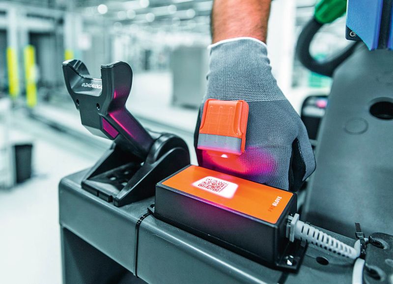 Die mobile Datenerfassung hält in Logistik und Fertigung immer stärker Einzug. Auch Start-ups tummeln sich auf diesem Markt. (Bild: Festo)