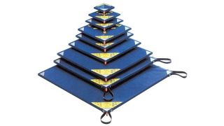 Mit Aramidfasern verstärkte Hebekissen, die bis zu 670 kN Hubkraft erzeugen. (Archiv: Vogel Business Media)