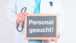 In Zeiten der Corona-Krise bietet die Online-Jobbörse StepStone kostenlosen Service für die Personalsuche in der Gesundheitsbranche an (HNFOTO - stock.adobe.com)