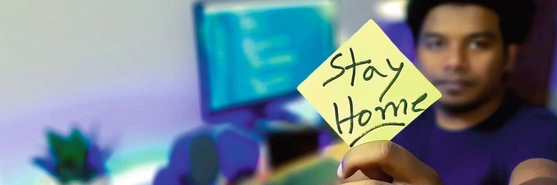 Stay home: Conrad bietet online verschiedenste Bildungsangebote. Stay home: Conrad bietet online verschiedenste Bildungsangebote.