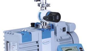 Die neuen Vacuubrand Regelpakete für Drehschieber- Vakuumpumpen ermöglichen eine wesentlich exaktere Verdampfung der gewünschten Stoffe bei gleichzeitiger Erhöhung des Automationsgrades und der Verdampfungsgeschwindigkeit.  (Bild: Vacuubrand)