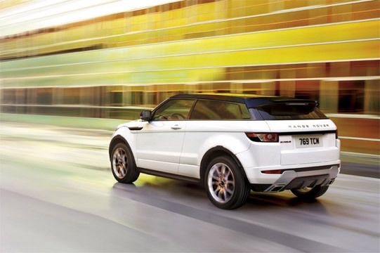 Als erster Range Rover ist er auch mit Vorderradantrieb zu bestellen (Archiv: Vogel Business Media)