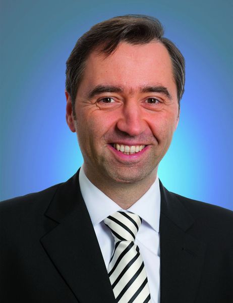 „Der ACS 2000 erfüllt die Anforderungen der Industrie“, so Martin Schorbach, Leiter Geregelte Großantriebe/Großmaschinen, ABB Automation Products. (Archiv: Vogel Business Media)