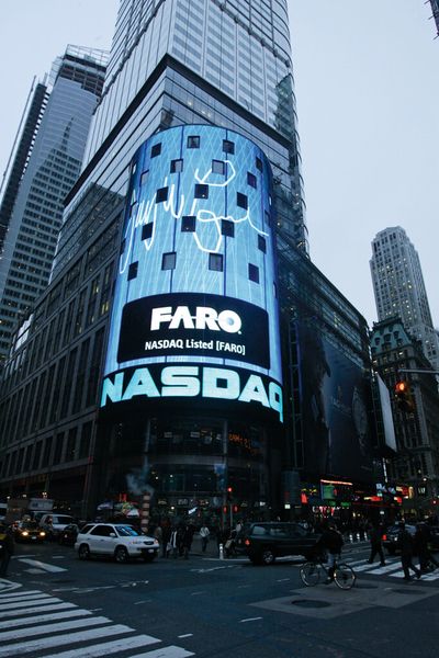 Zwischen 1992 und 1997 steigen die Betriebseinnahmen von 4,7 Mio. US-Dollar auf 23,5 Mio. Faro geht 1997 an die amerikanische Börse. (Faro)