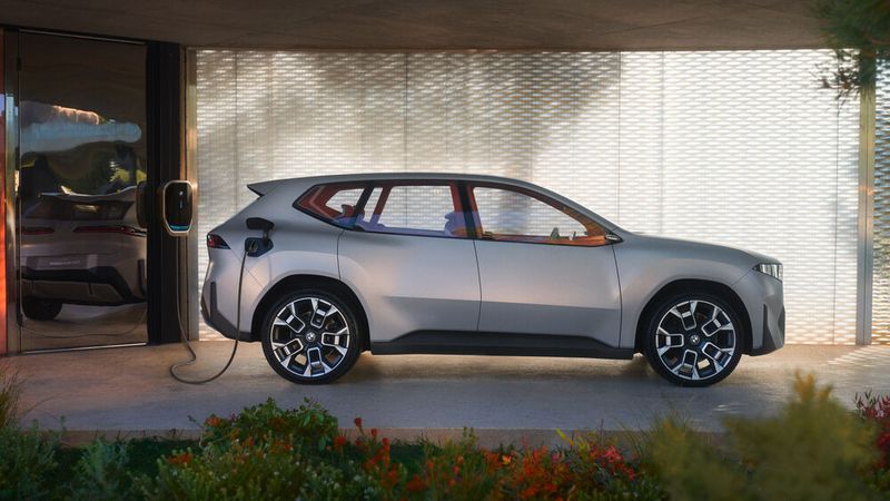 Die Batterie arbeitet mit 800 Volt. (Bild: BMW)