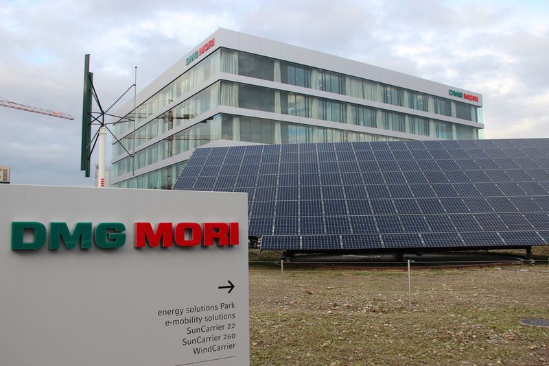 Das Global Headquarter von DMG Mori in der Schweiz bietet Büroflächen für 250 Mitarbeiter. Derzeit sind 180 Mitarbeiter beschäftigt. (Bild: Kroh)