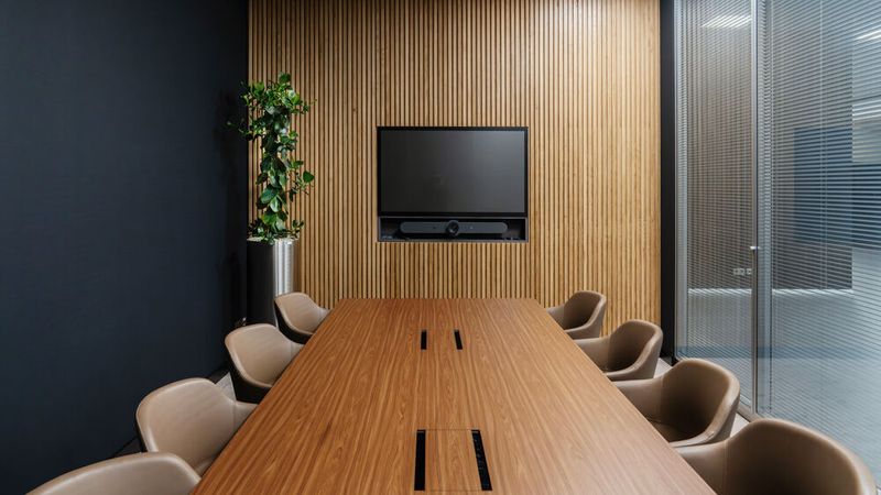 Es gibt zwei neue Meetingräume. (Bild: Daimler Truck AG)