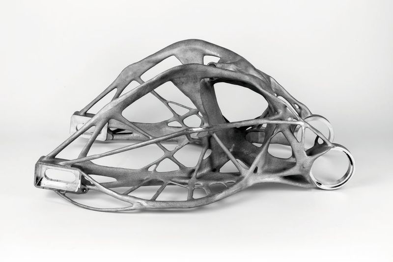 Wer über generatives Design neue, bionische Bauteile entwickelt, kommt bei der Fertigung meist an additiven Verfahren nicht vorbei. Der Workflow von der Konstruktion zum Druckprozess wird dabei immer durchgängiger. (Autodesk)
