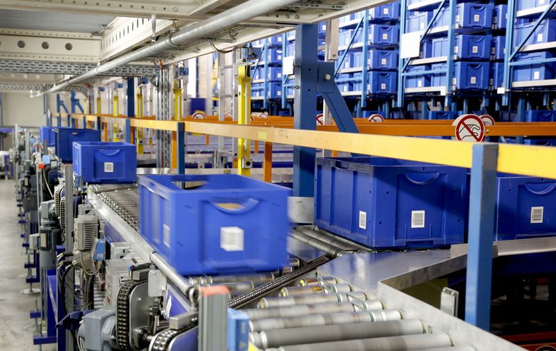 Auf einer Fläche von 10.000 qm lagern im Logistikzentrum von Ottobock in Duderstadt rund 30.000 orthopädietechnische Produkte. (Bild: Ottobock)