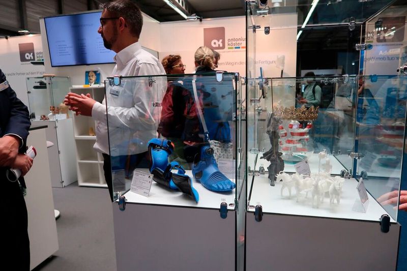 Die Firma Antonius Köster versteht sich als Partner auf dem Weg in die additive Fertigung und bietet dafür verschiedene Hard- und Softwareprodukte, Dienstleistungen und Beratungen an. (Bild: D. Quitter - VCG)